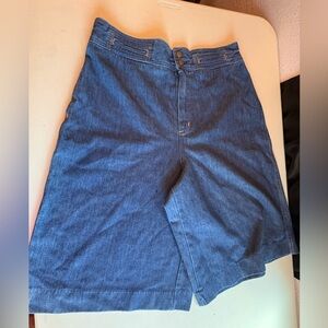 Women’s  Blue Denim Flowy Capris